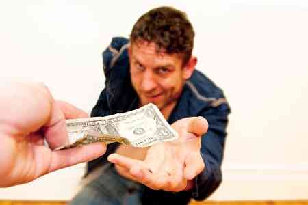 Кабмин Армении распределил выделяемые на поддержку политических партий деньги