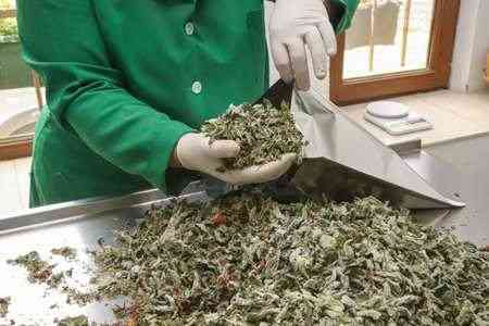 Из-за COVID-2019 Армения существенно сократила экспорт фруктового и травяного чая