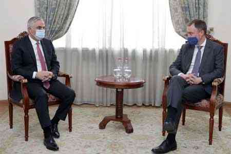 Мгер Григорян с делегацией ЕС обсудил работы по разблокировке регионального транспорта