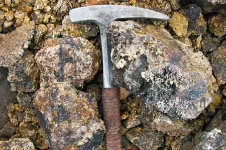 Армения вводит запрет на вывоз из страны лома и товаров из черных и  цветных металлов