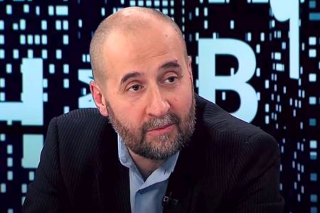 Эксперт: Армения могла бы развиваться без инвестиций, идя по пути ультрасервисной экономики