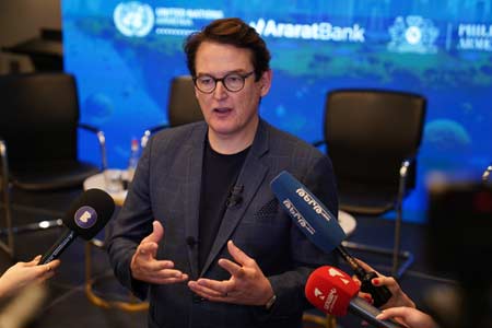 Джон Ди: Армении следует полностью перейти на возобновляемые источники энергии