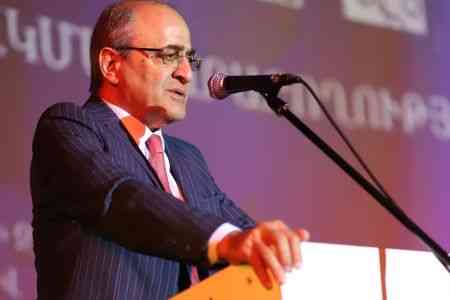 Армения находится в ловушке "голландской болезни" - экономист