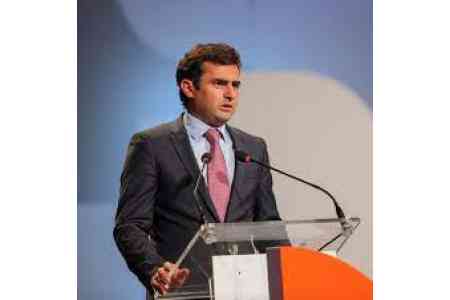 Вице-спикер НС Армении встретился  c группой известных ученных в области микроэлектроники