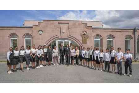 Ժամանակակից ֆրանսերենի դասասենյակ՝ Մաստարայի դպրոցում