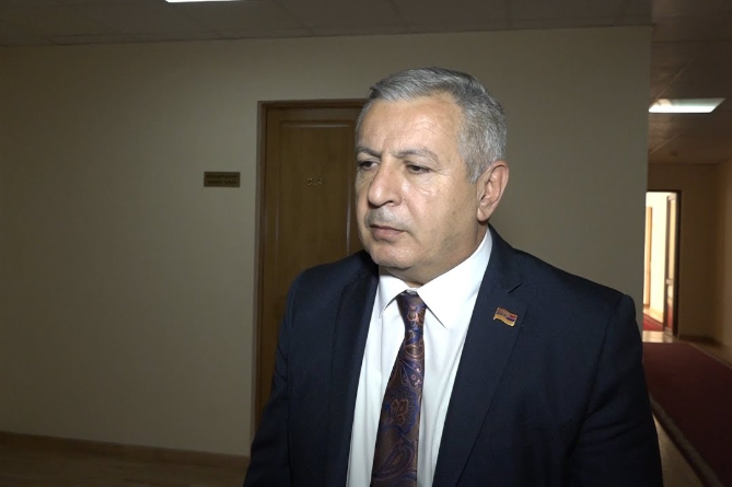 Депутат от правящей партии: Комиссия по экономическим вопросам не имеет в обороте проект национализации "Электрических сетей Армении"