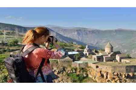 Количество туристов, посетивших Армению в январе-июле 2025г. сократилось за год на 2,5%