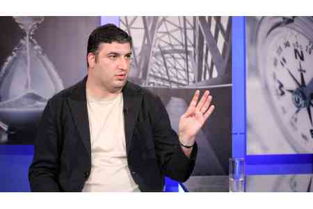 РПА: Армянский премьер говорит о мире, но не может даже обеспечить нормальный проезд армянских фур через грузинское КПП