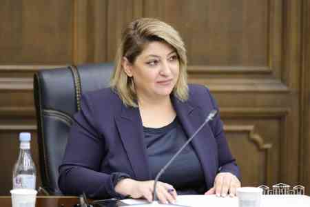 Замминистра: строительство 32-километрового участка дороги Каджаран - Агарак должно соответствовать высоким стандартам качества