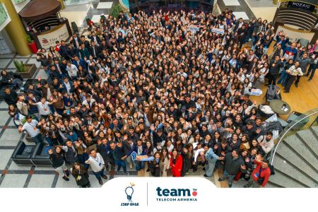 Около 700 молодых участников на одной площадке: Team поддержал <Сильную общину> во имя образования и регионального развития