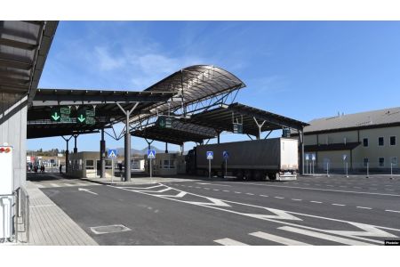 Деятельность сотрудников налоговых и таможенных служб в Армении получит новое содержание