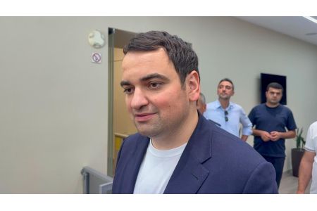 Нарек Карапетян: партия "Сильная Армения" предлагает фермерам программу создания закупочных станций, благодаря которым будет обеспечен полный цикл поддержки